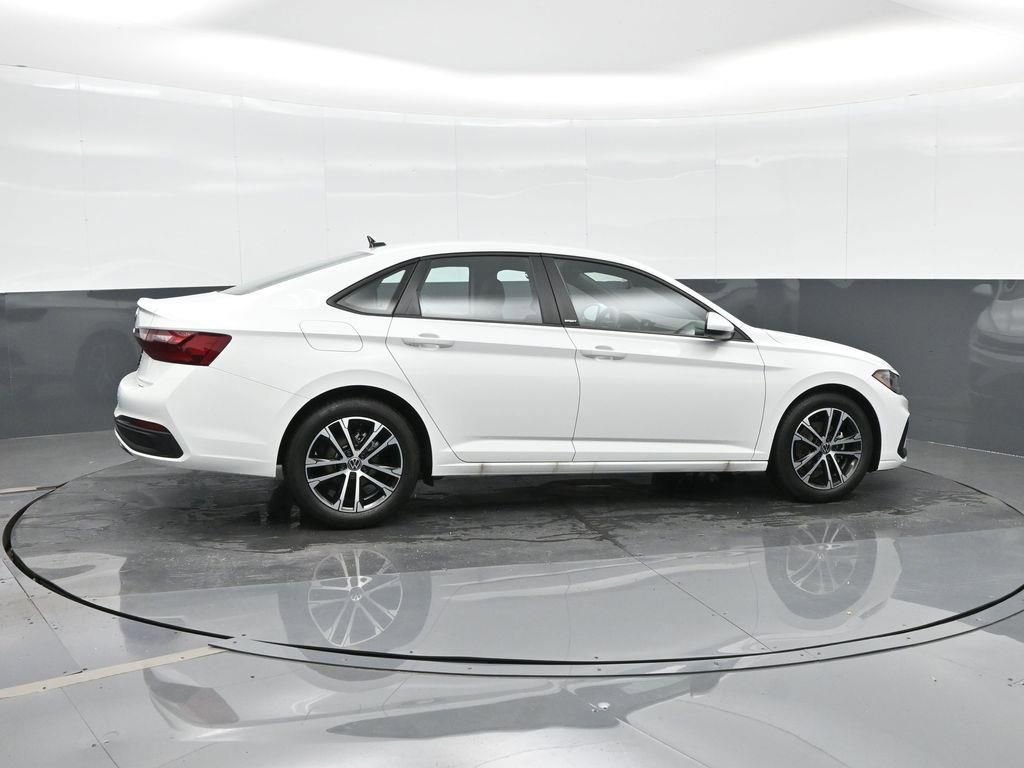 New 2026 Volkswagen Jetta Sport FWD image 5