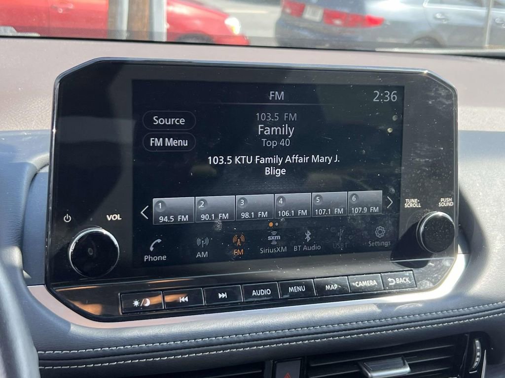 Used 2023 Nissan Rogue Platinum AWD/4WD image 29