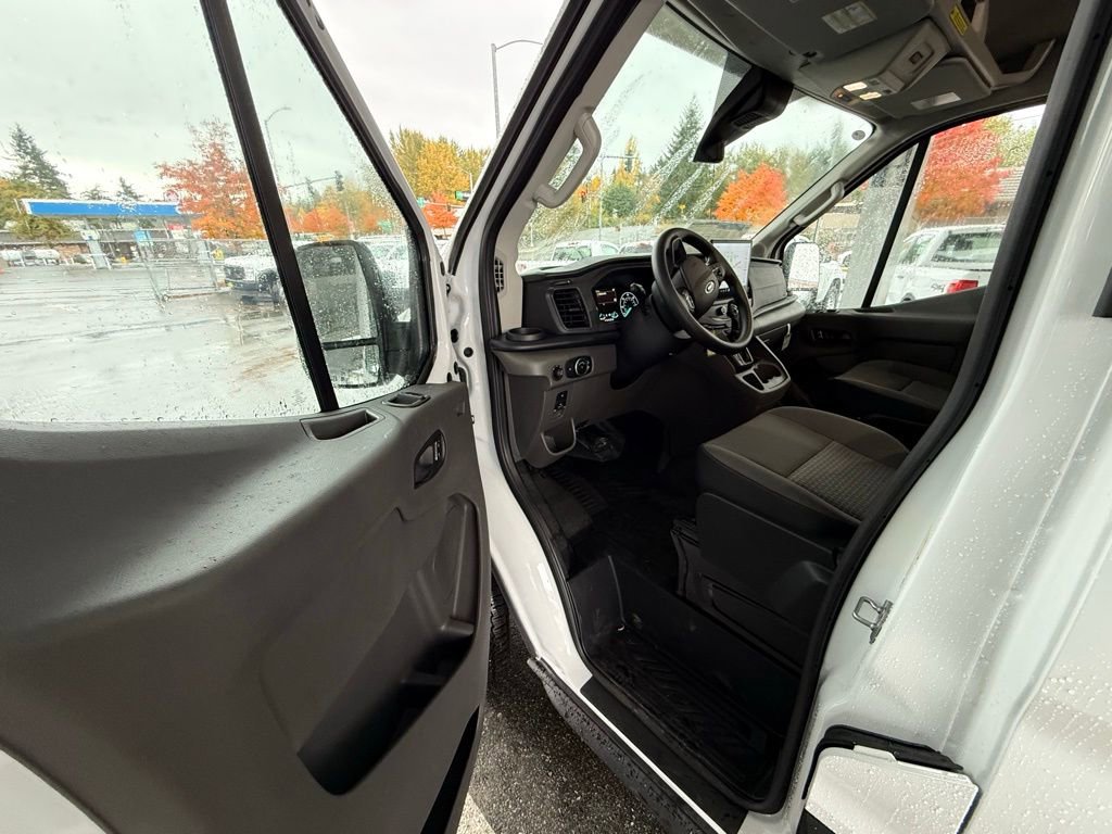 New 2025 Ford Transit 250 148 Medium Roof w/ Load Area Protection Package image 29
