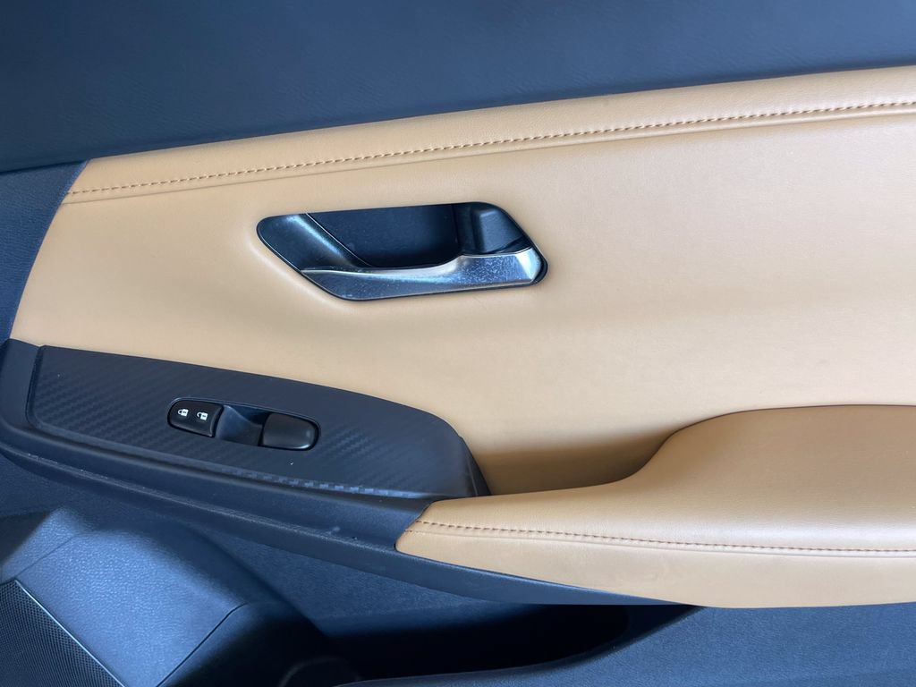 Used 2023 Nissan Sentra SV w/ SV Premium Package FWD image 19