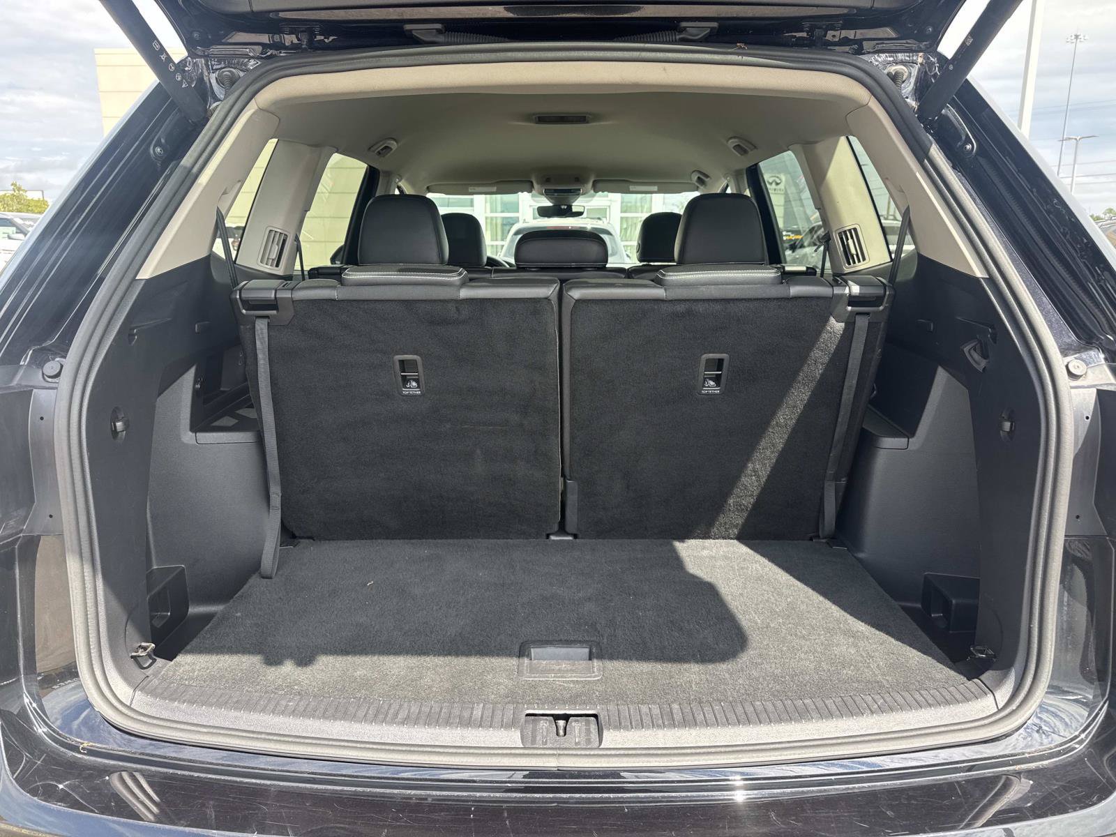 Used 2025 Volkswagen Atlas SE FWD image 8