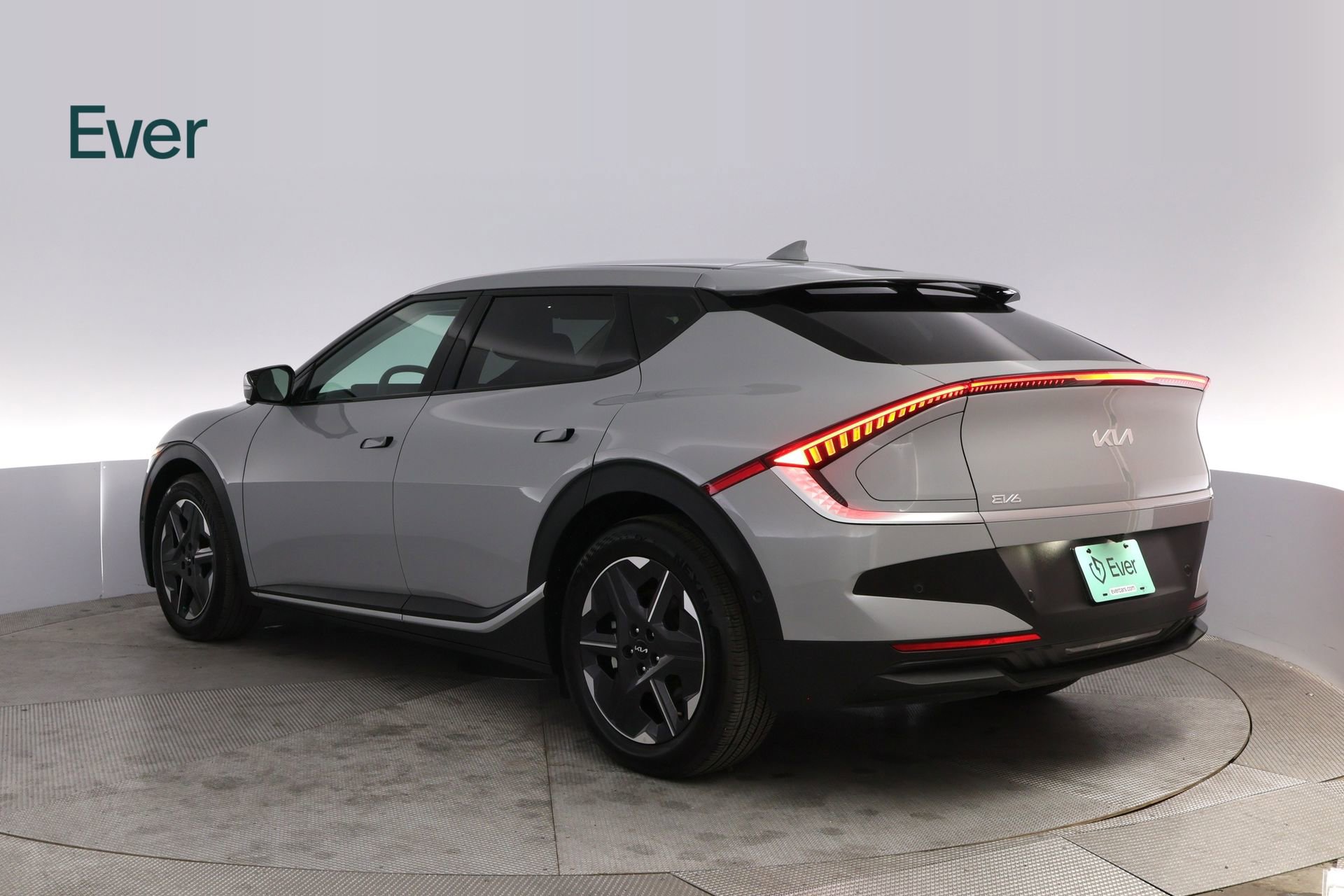 Used 2025 Kia EV6 Light w/ Light LR Technology Package image 17