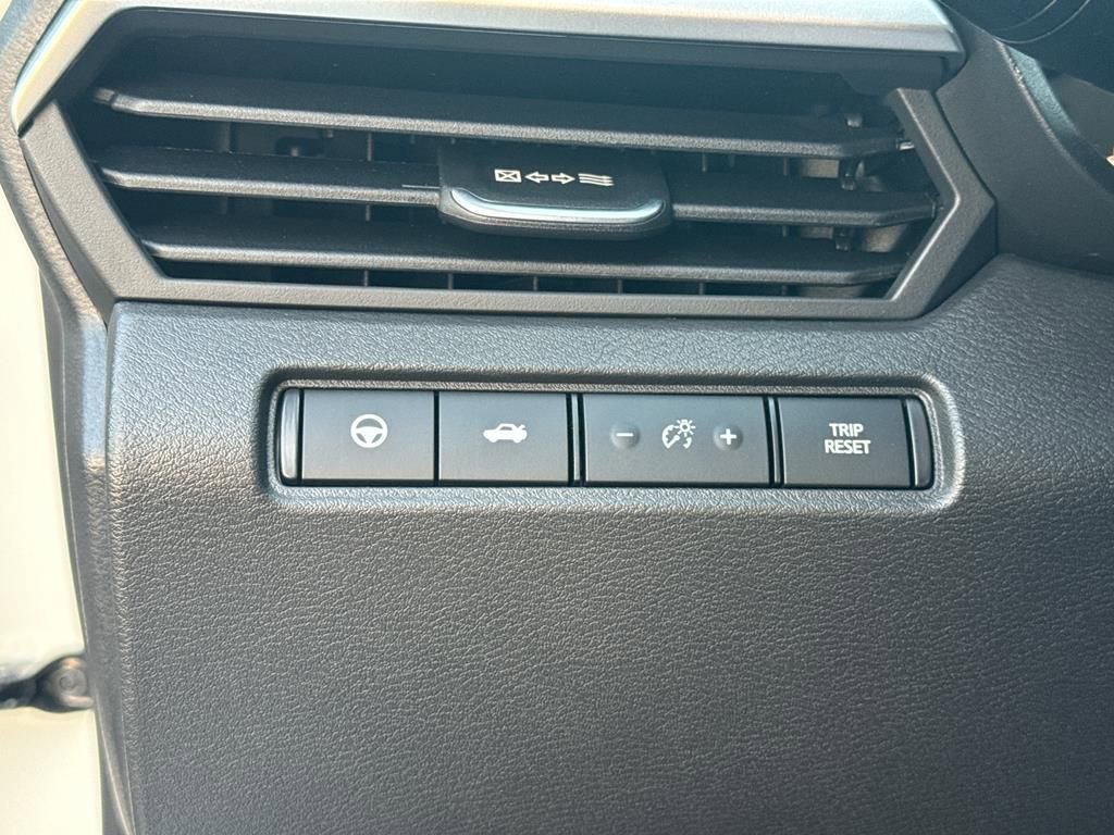 New 2025 Nissan Altima 2.5 SV w/ SV Premium Package image 21