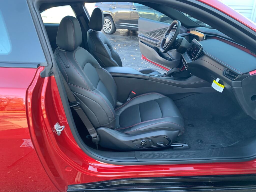 Used 2024 Dodge Charger R/T w/ Plus Group AWD/4WD image 14