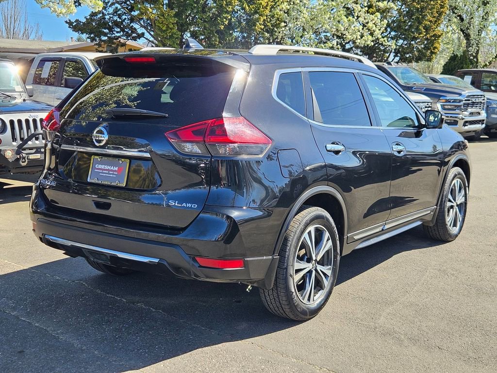 Used 2018 Nissan Rogue SL w/ Premium Package AWD/4WD image 7