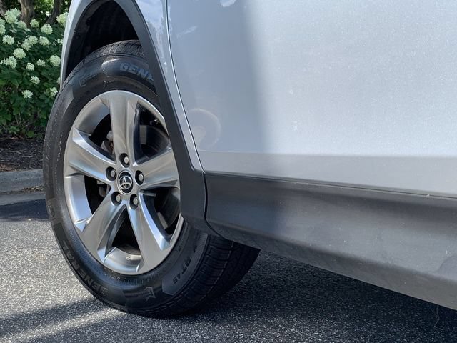 Used 2015 Toyota RAV4 XLE AWD/4WD image 41