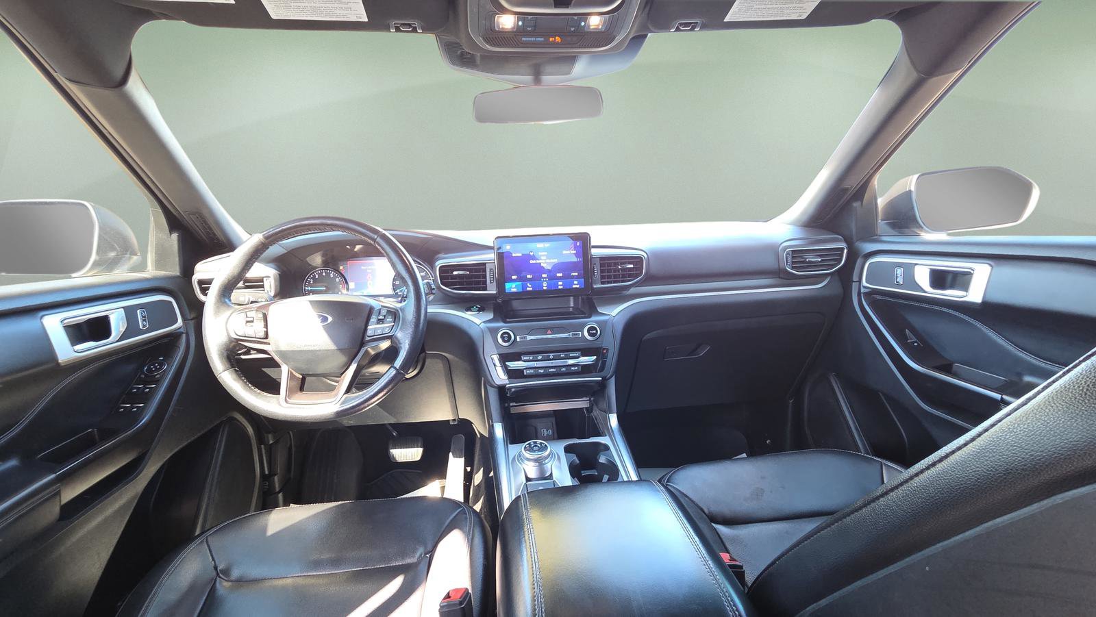 Used 2020 Ford Explorer XLT w/ Equipment Group 202A image 22