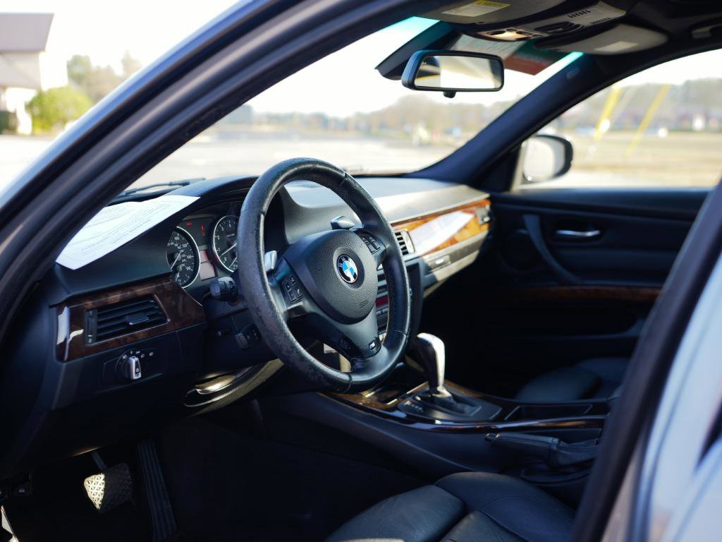 Used 2010 BMW 328i Sedan image 9