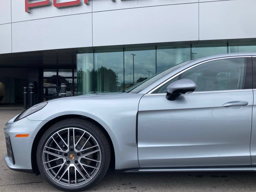 New 2025 Porsche Panamera RWD image 18