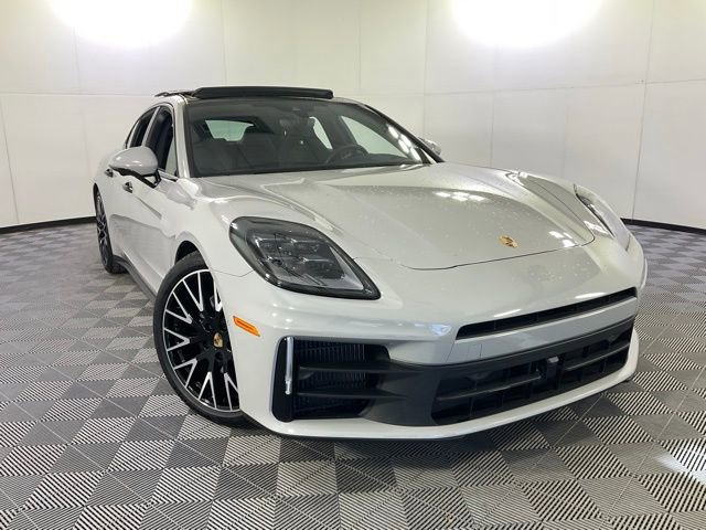 Used 2024 Porsche Panamera 4 image 43