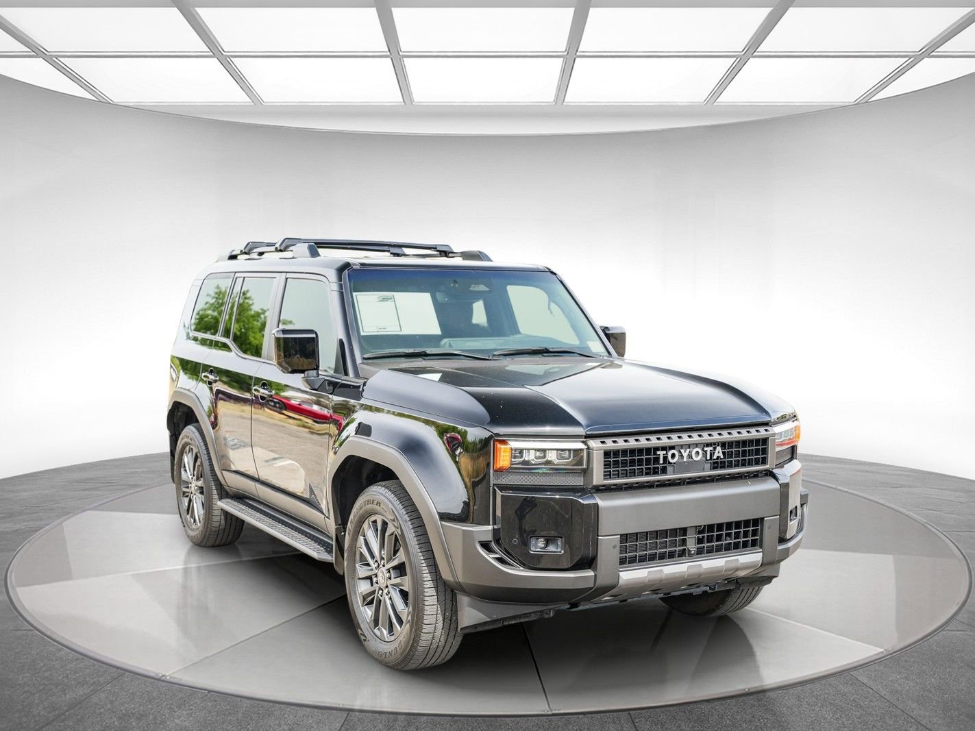 Used 2024 Toyota Land Cruiser image 5