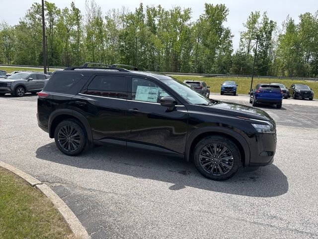 New 2026 Nissan Pathfinder SL AWD/4WD image 17