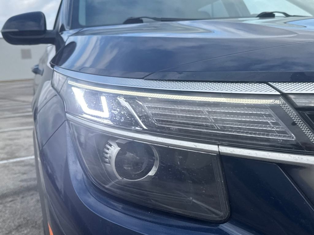 Used 2021 Kia Seltos EX image 11