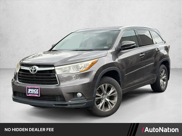 Used 2014 Toyota Highlander XLE AWD/4WD image 1