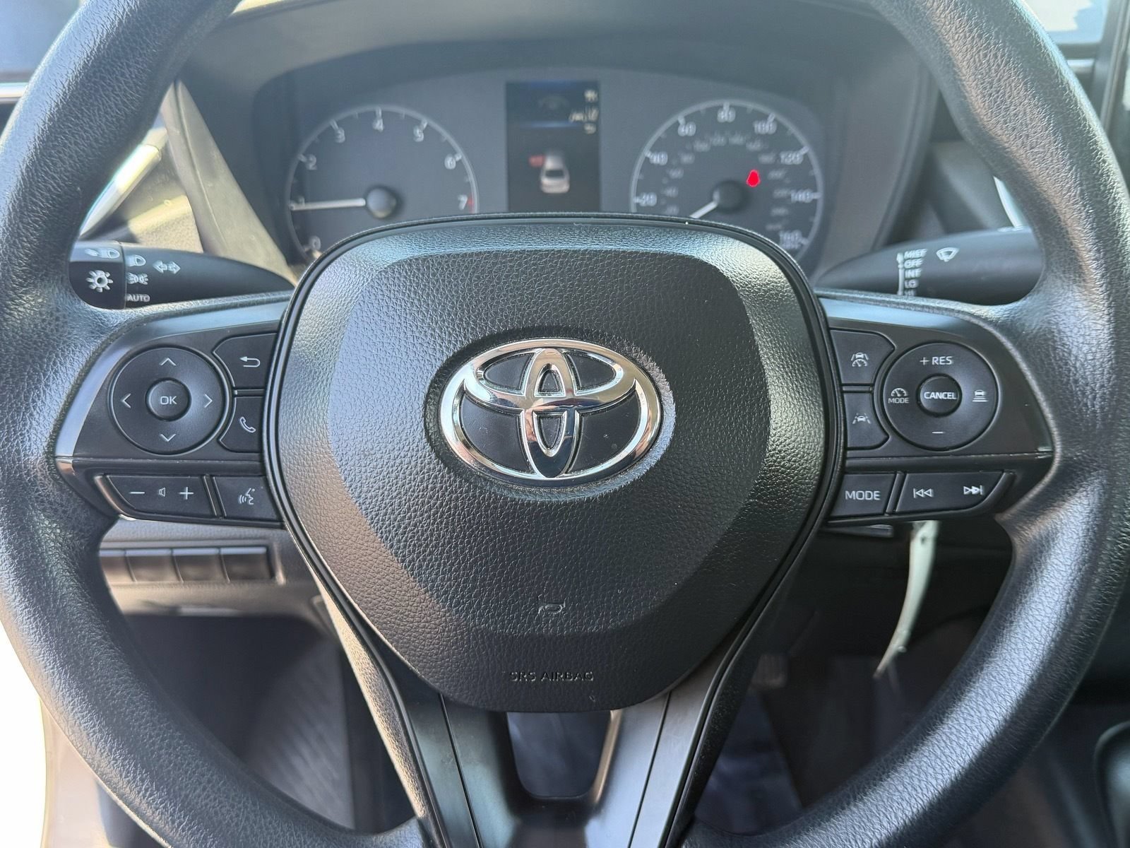 Used 2024 Toyota Corolla LE FWD image 34
