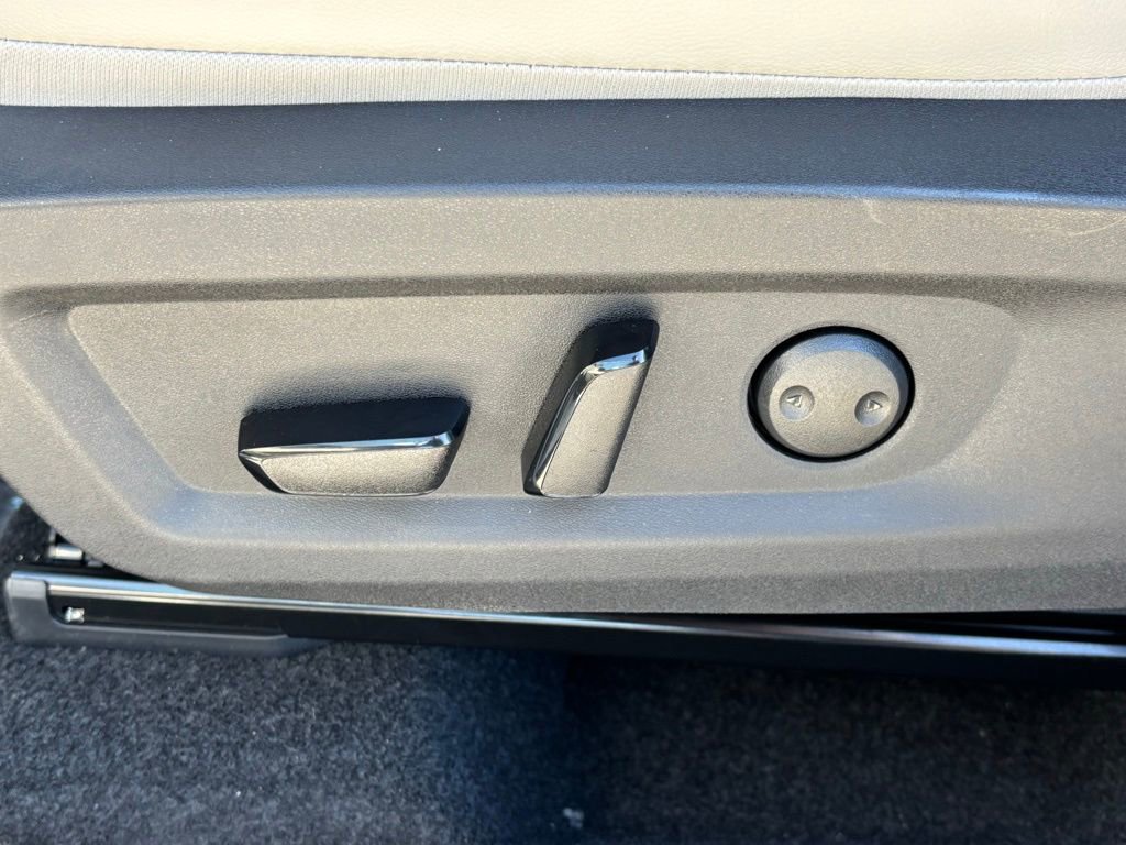 New 2025 Nissan Murano SL image 11