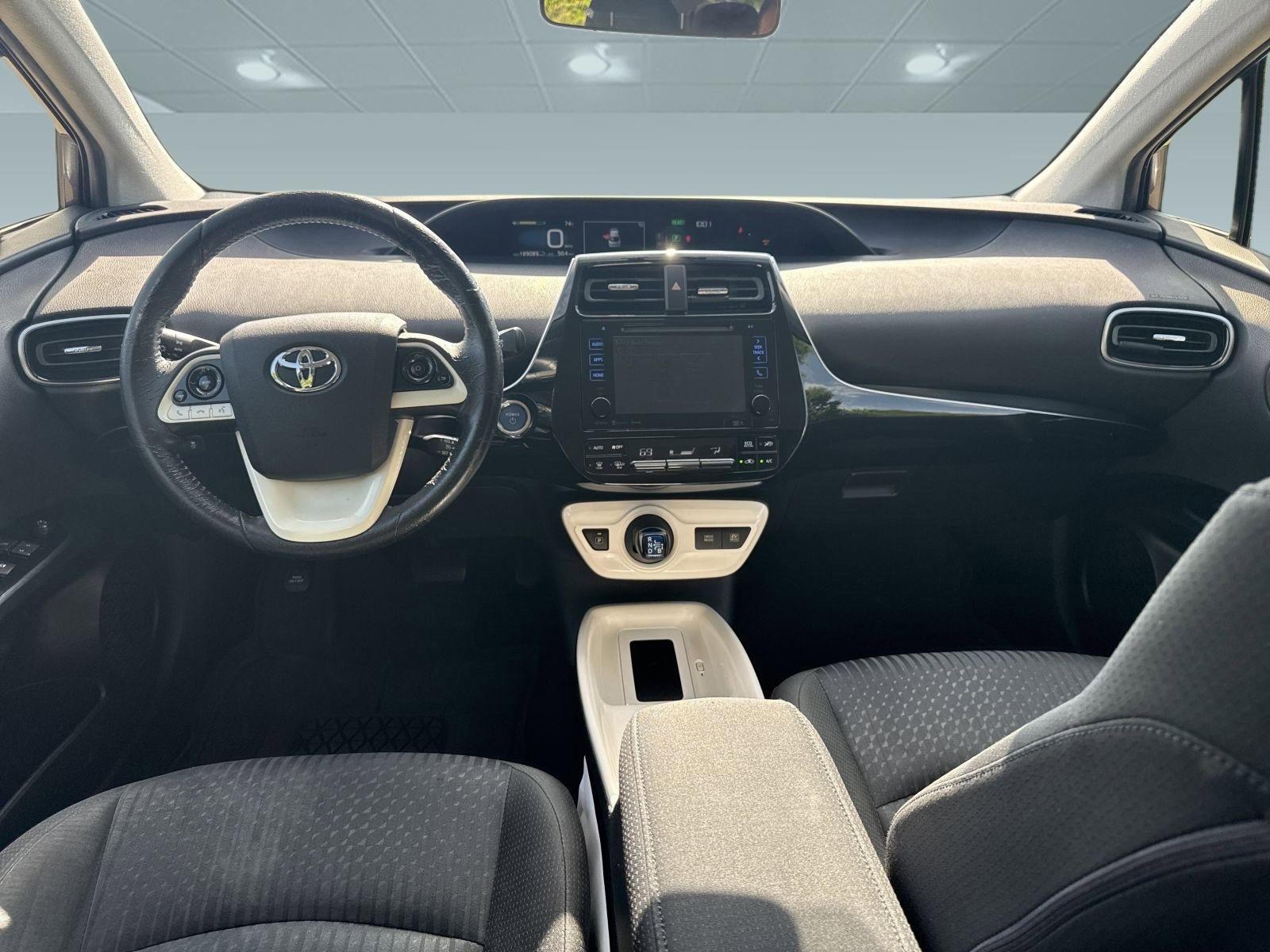 Used 2016 Toyota Prius Three FWD image 18