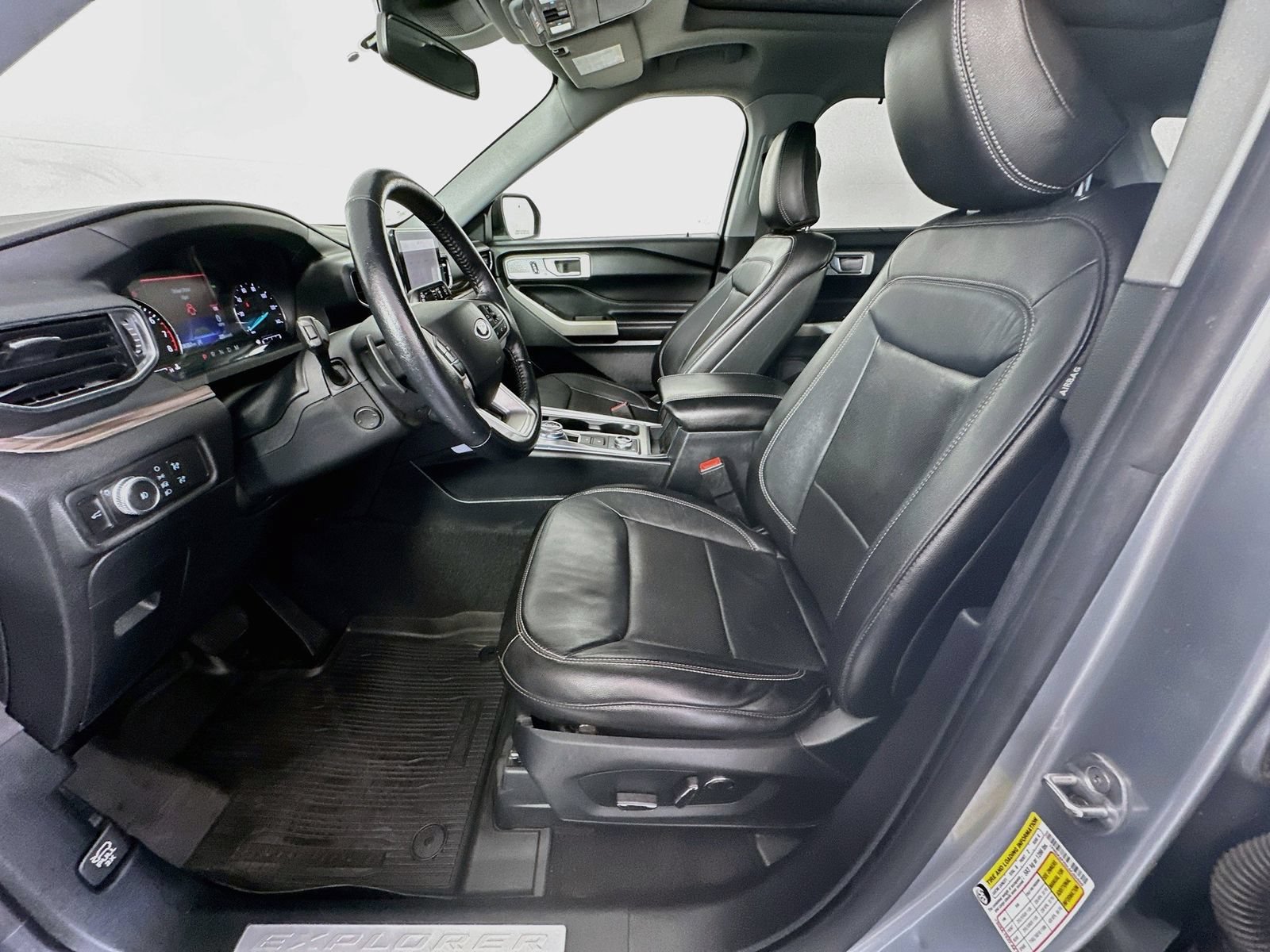 Used 2020 Ford Explorer Limited AWD/4WD image 22