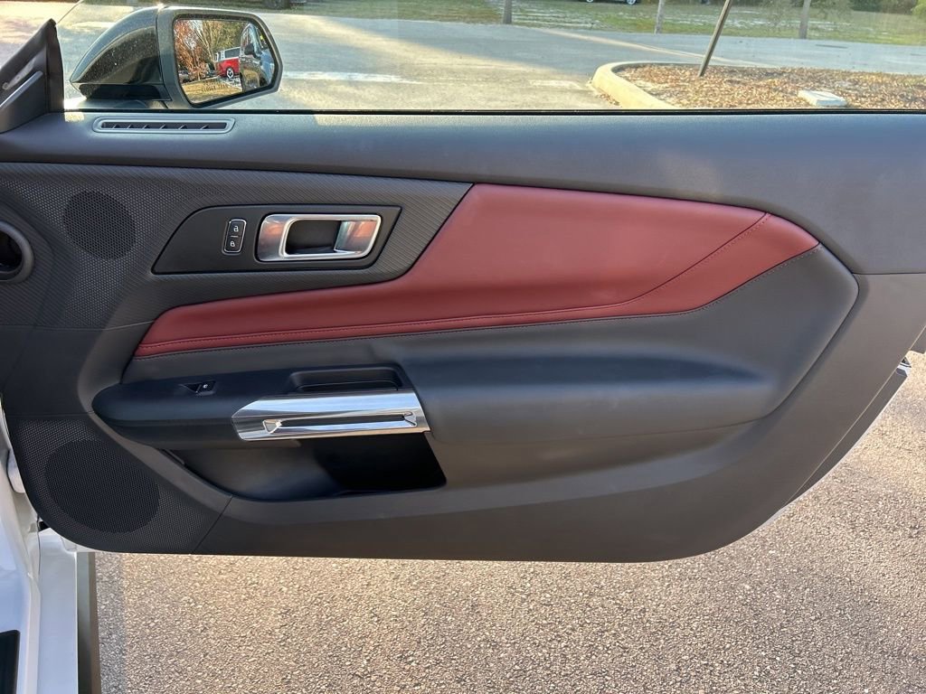 Used 2025 Ford Mustang GT Premium image 42