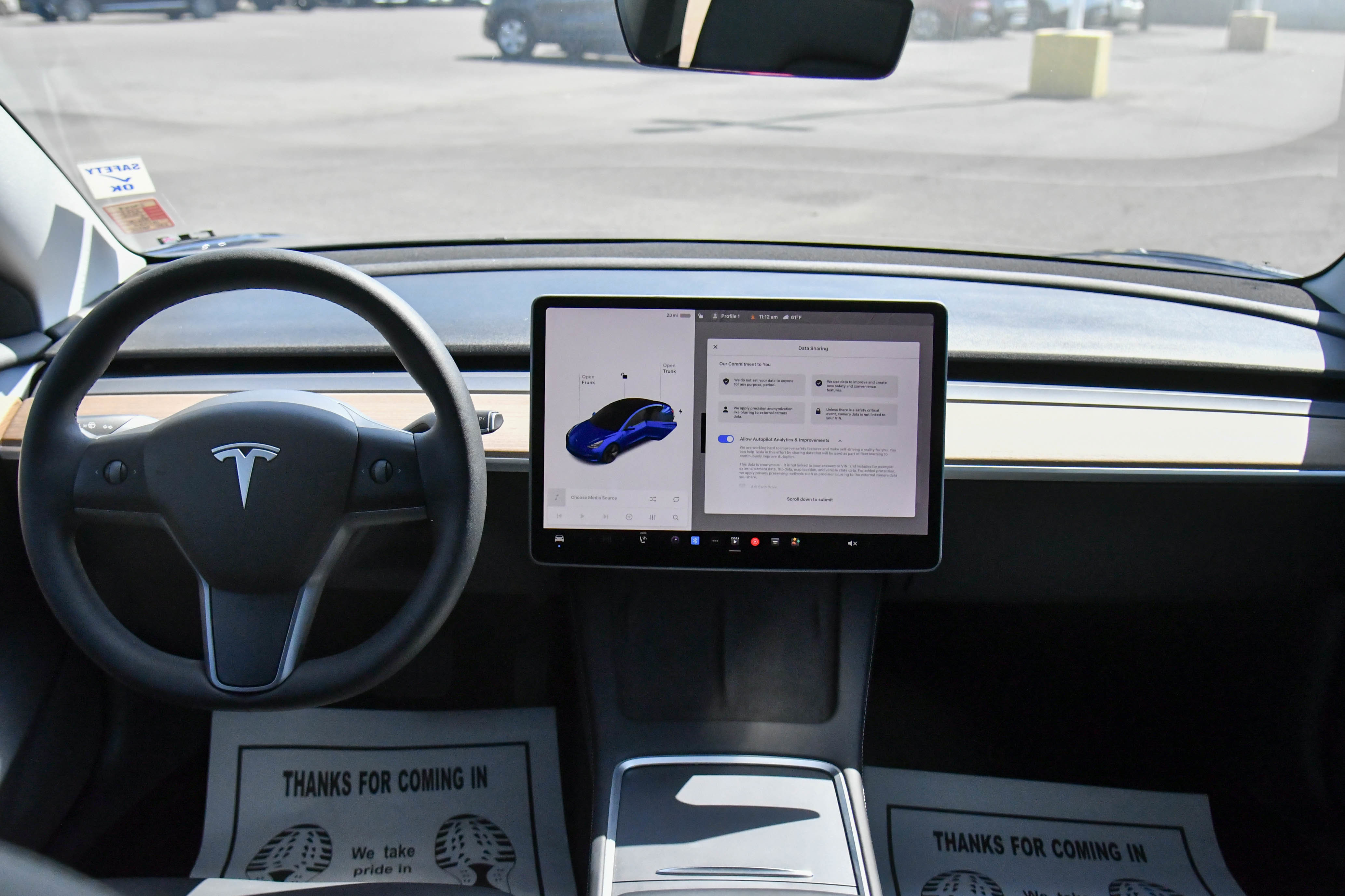 Used 2022 Tesla Model 3 Standard Range image 34