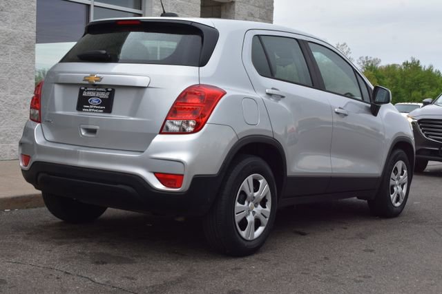 Used 2017 Chevrolet Trax LS FWD image 13
