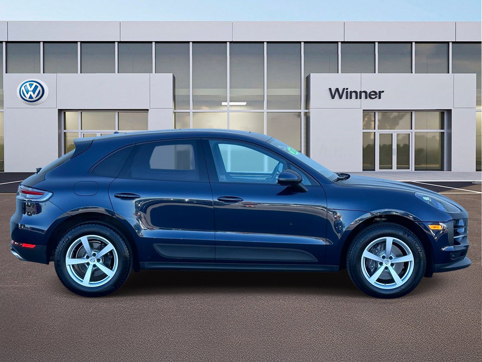 Used 2021 Porsche Macan AWD/4WD image 6