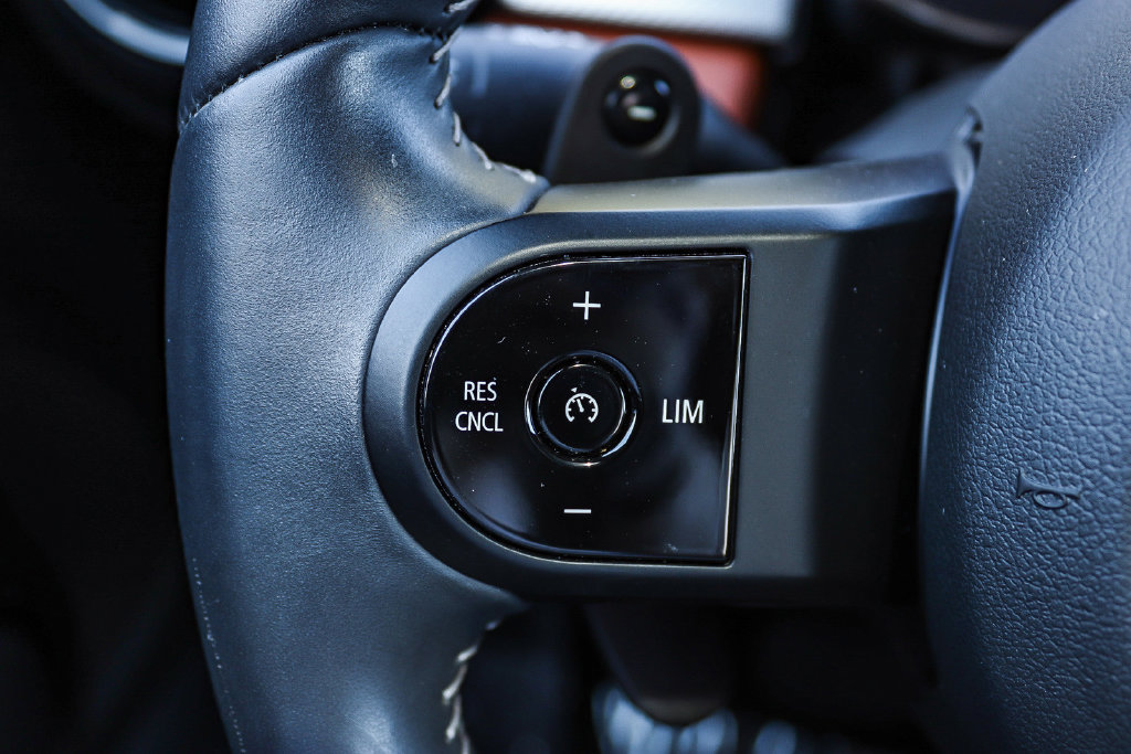 Used 2024 MINI Cooper S FWD image 27