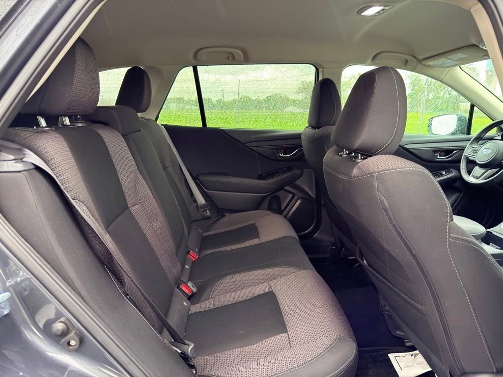 Used 2024 Subaru Outback Premium AWD/4WD image 24