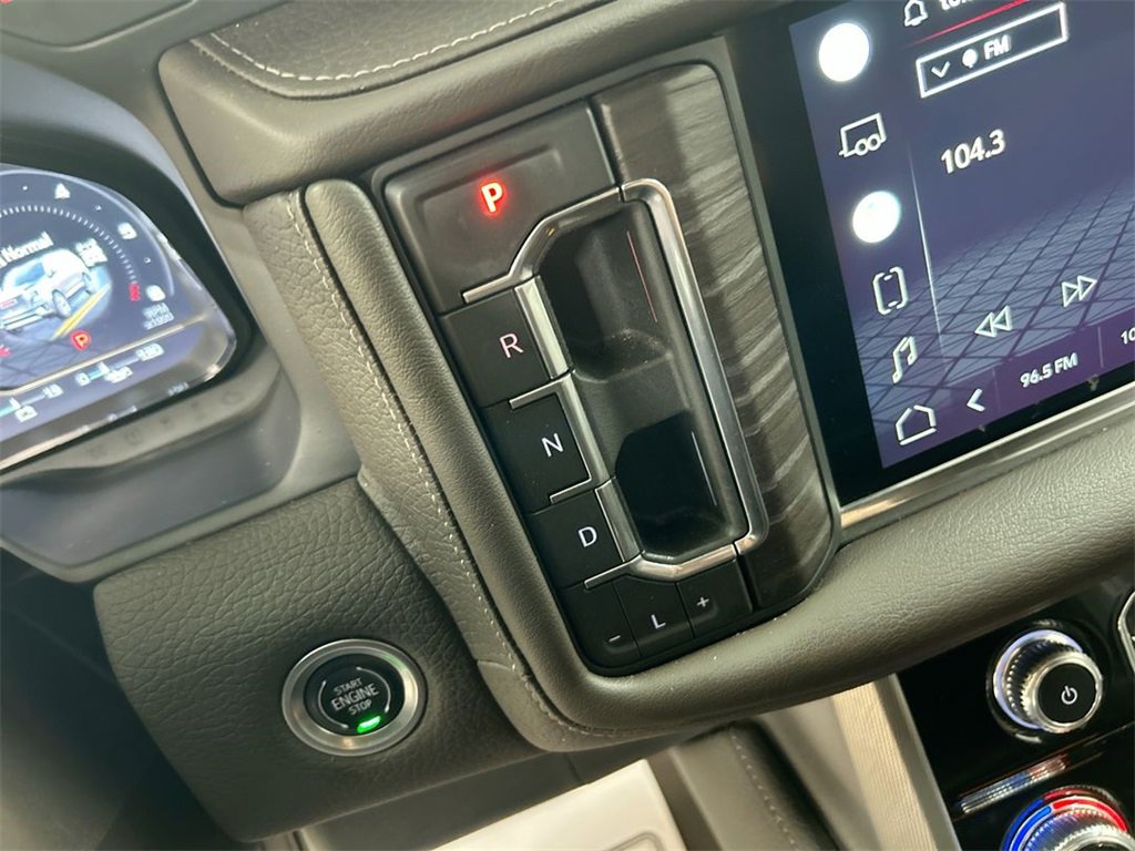 Used 2022 GMC Yukon XL Denali w/ Denali Ultimate Package image 17