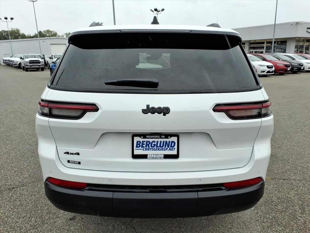 New 2025 Jeep Grand Cherokee L Altitude image 5