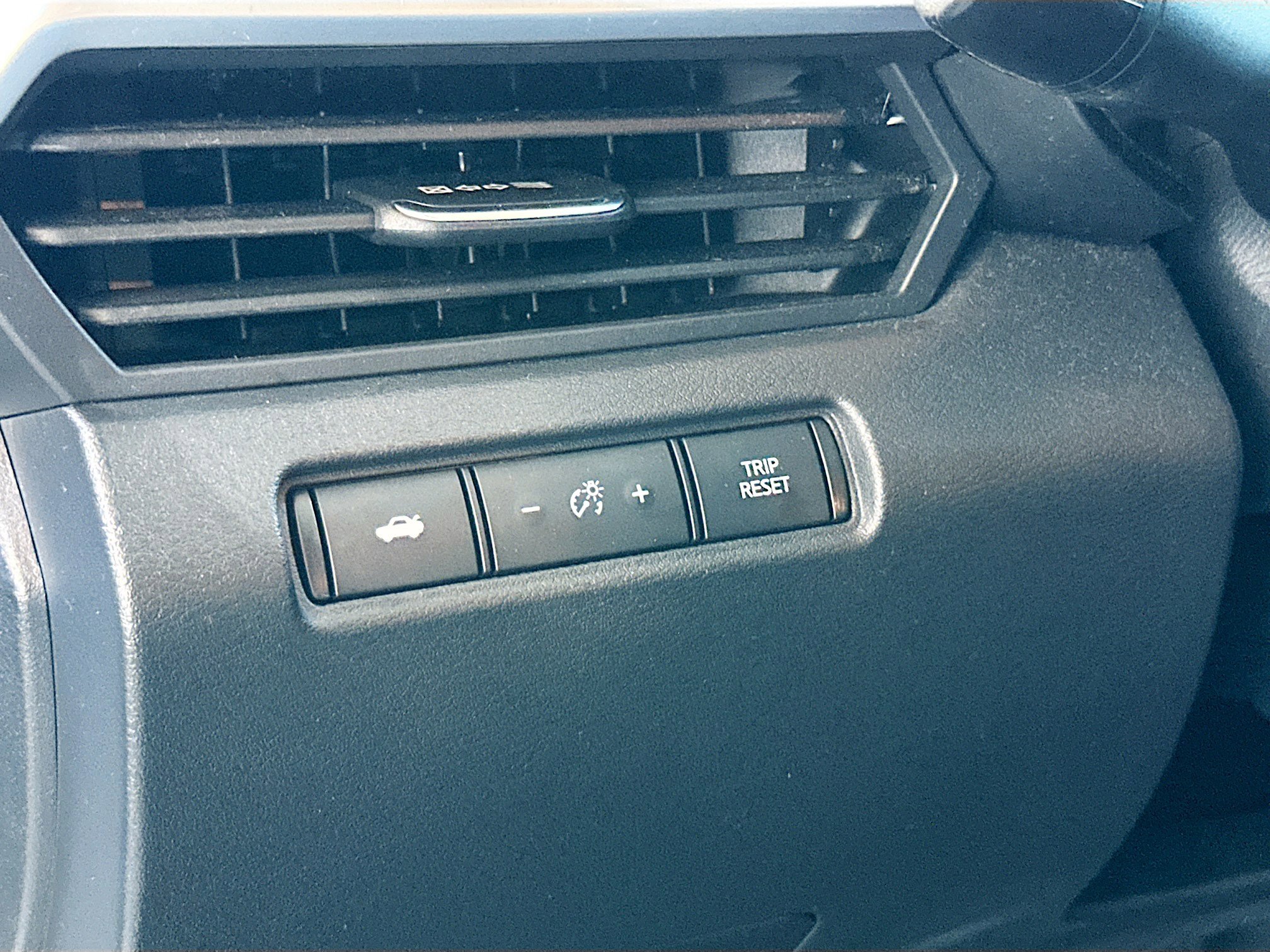 Used 2021 Nissan Altima 2.5 SR image 10