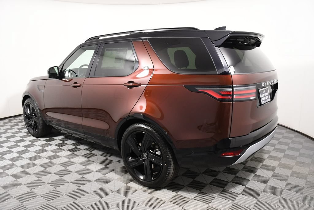 Certified 2026 Land Rover Discovery Limited Edition AWD/4WD image 3
