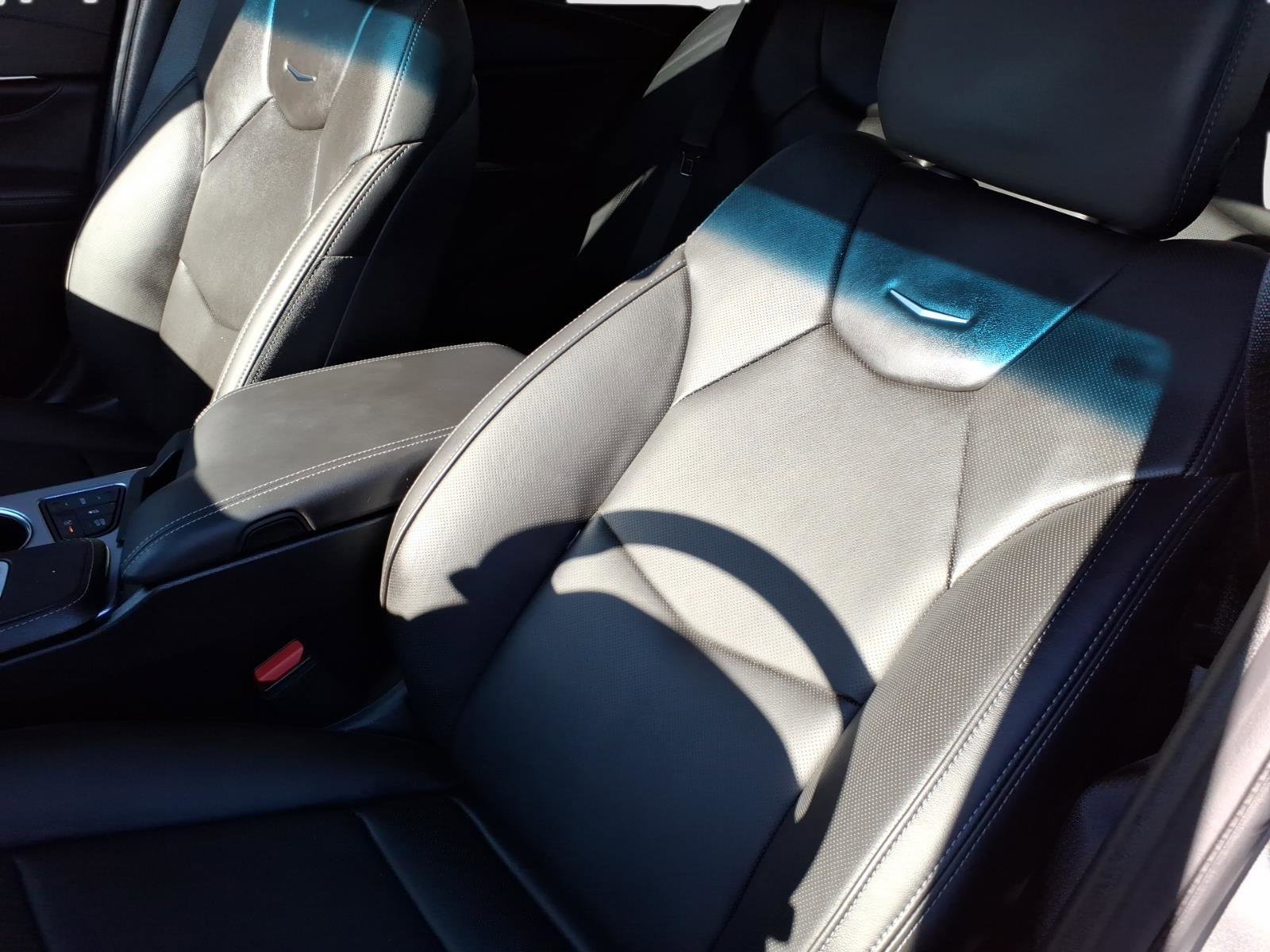 Certified 2025 Cadillac CT4 Premium Luxury image 15