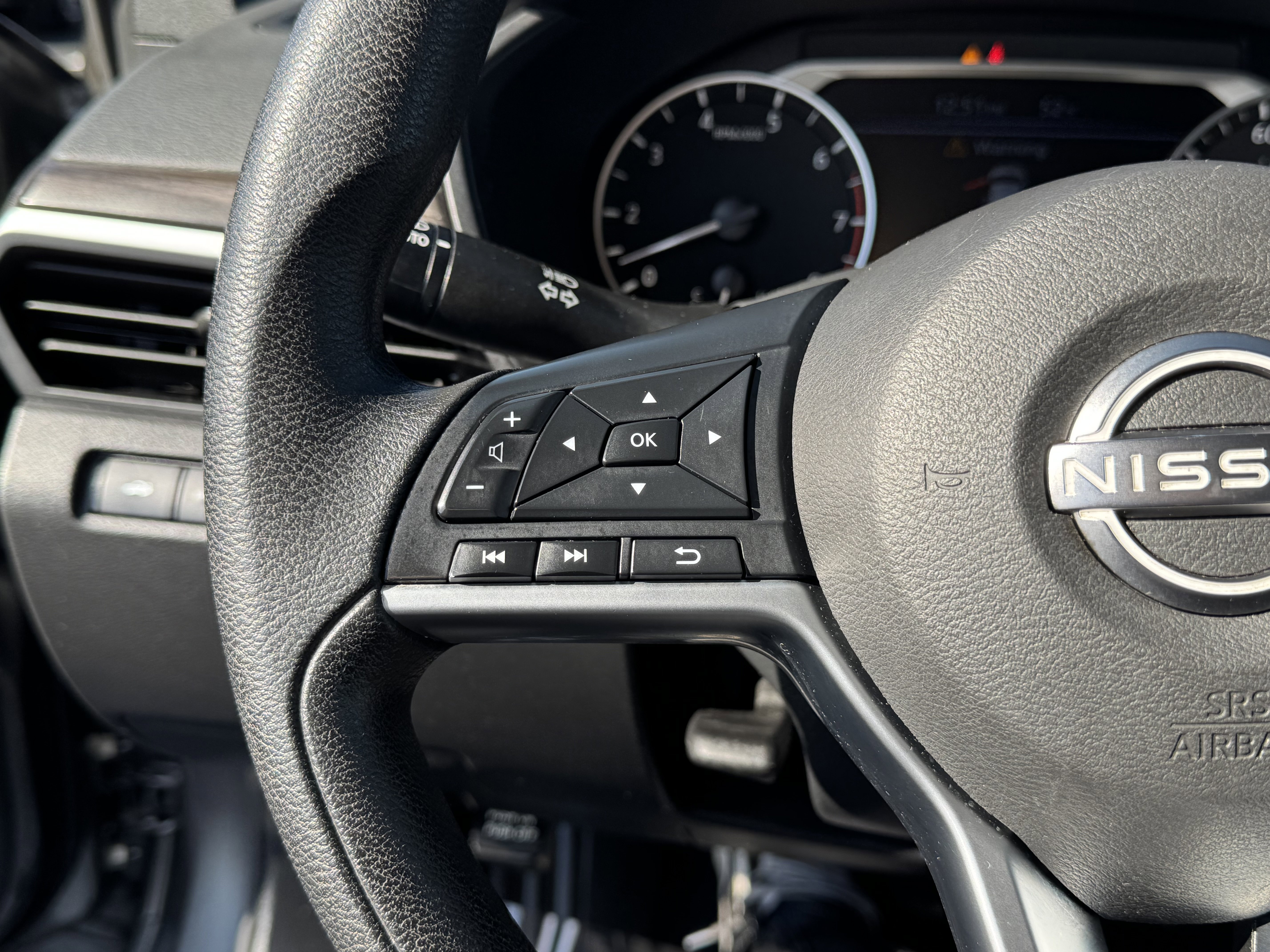 Used 2023 Nissan Altima 2.5 SV image 19