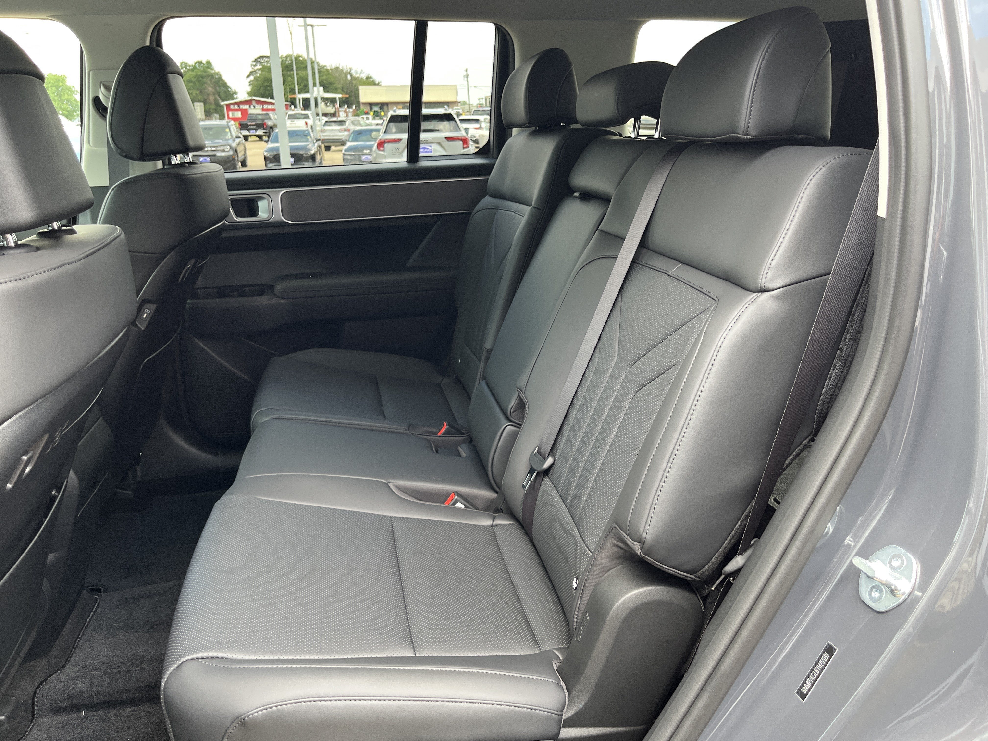 Used 2026 Hyundai Santa Fe SEL FWD image 11