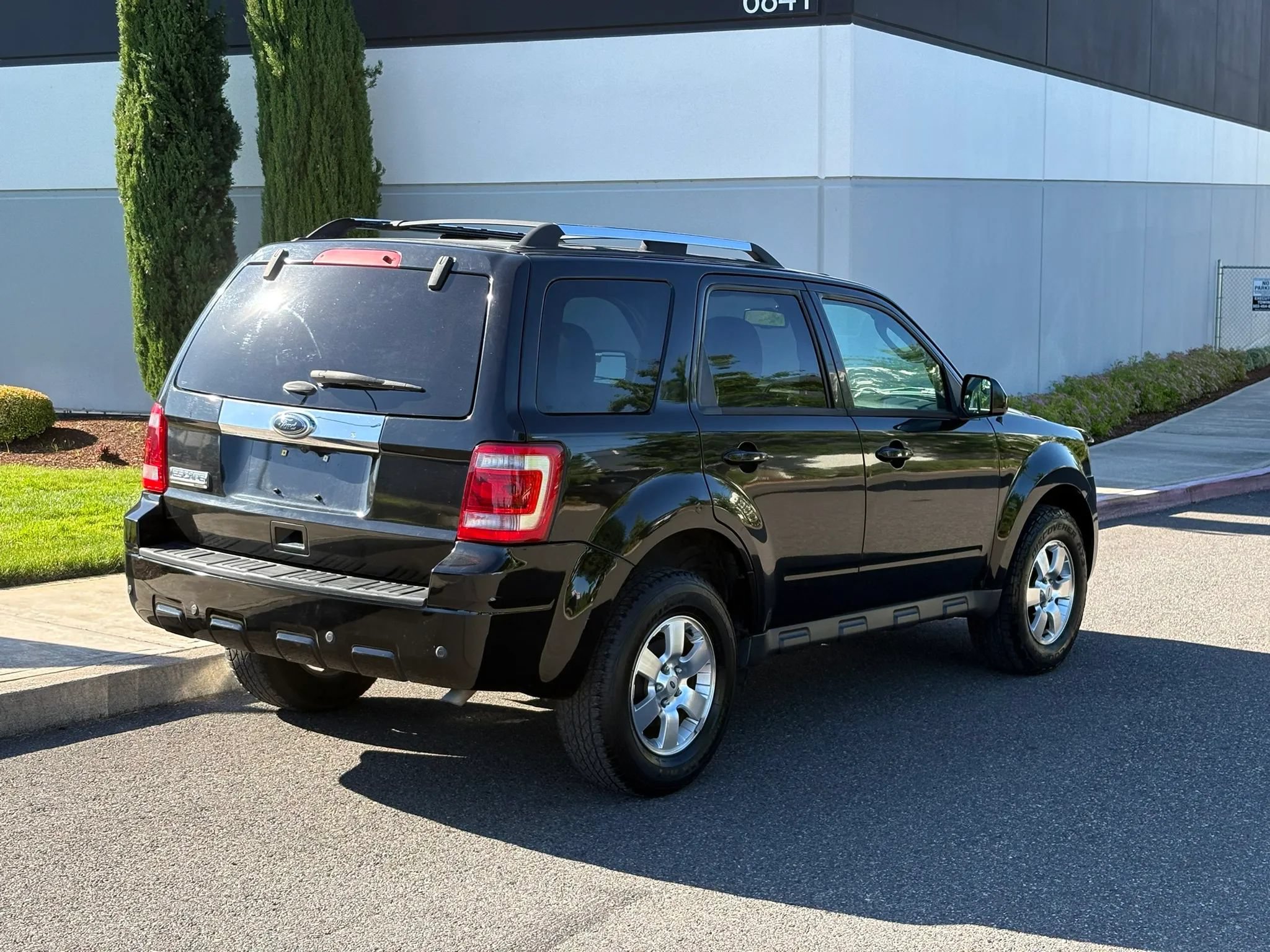 Used 2012 Ford Escape Limited FWD image 6