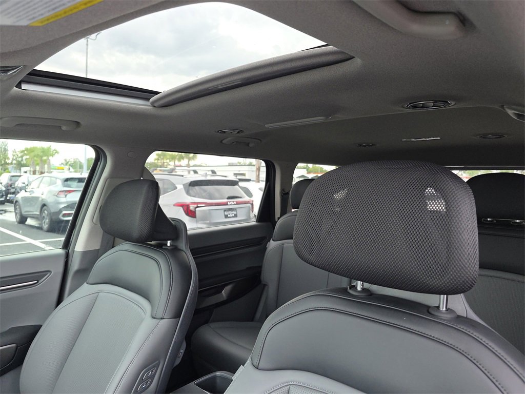 New 2026 Kia EV9 Light image 24