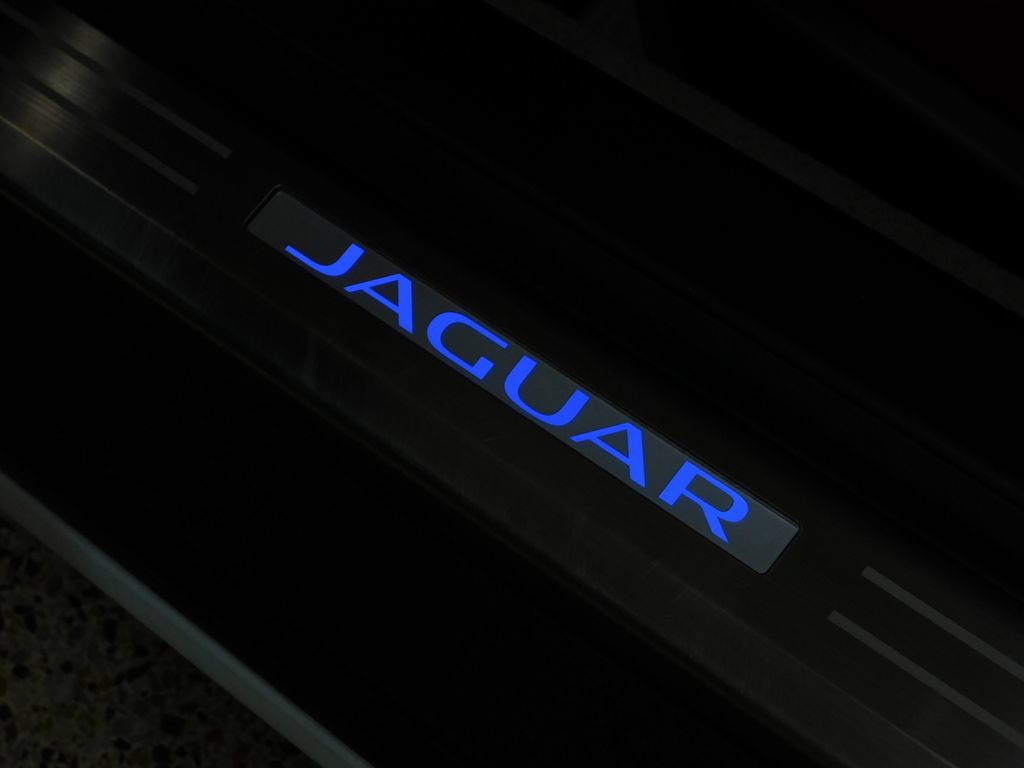 Used 2014 Jaguar F-TYPE S RWD image 46