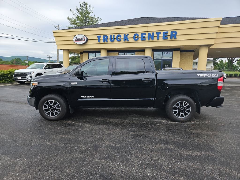 Used 2018 Toyota Tundra SR5 w/ TRD Off Road Package AWD/4WD image 2