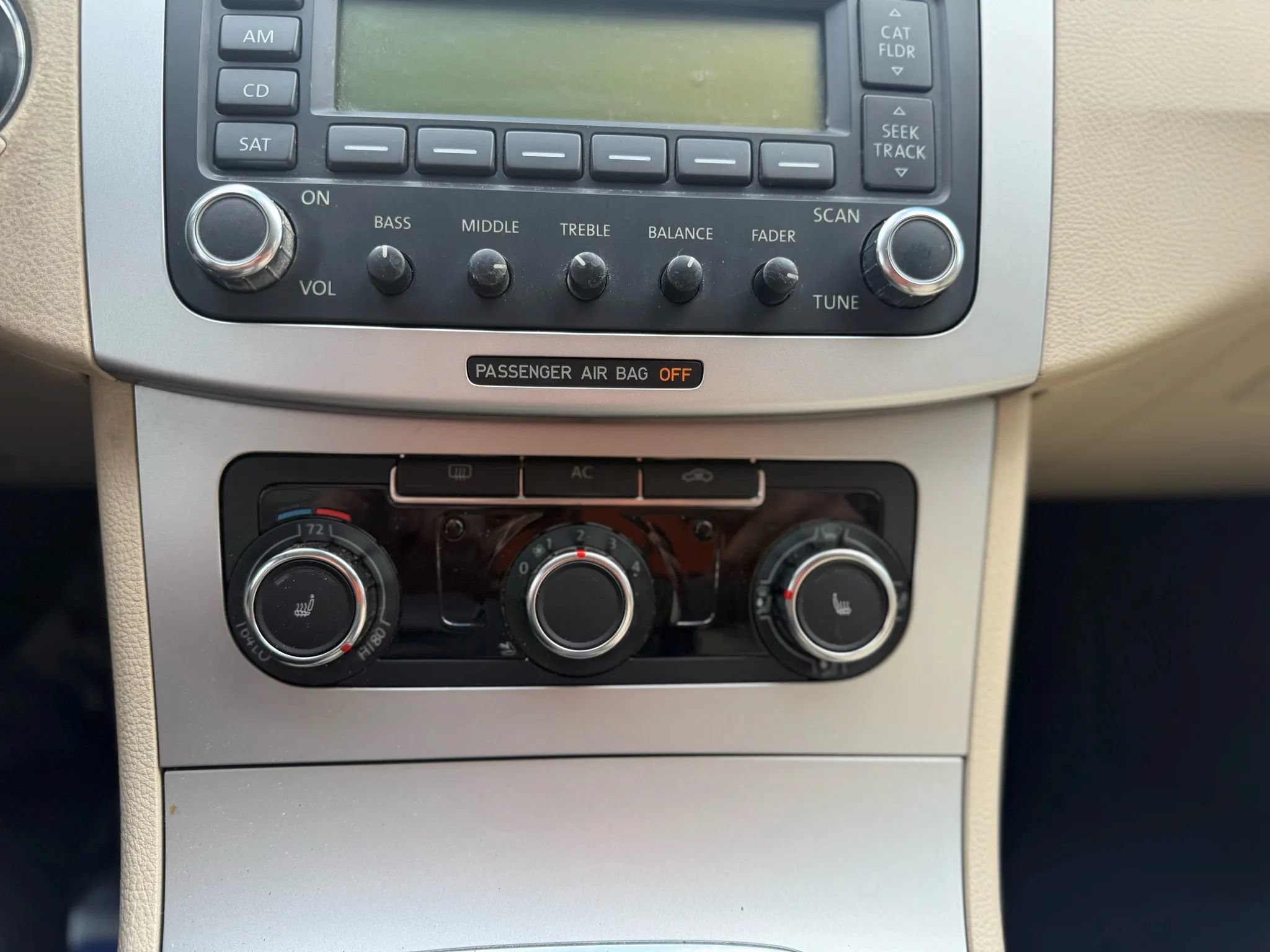 Used 2009 Volkswagen CC Sport FWD image 24