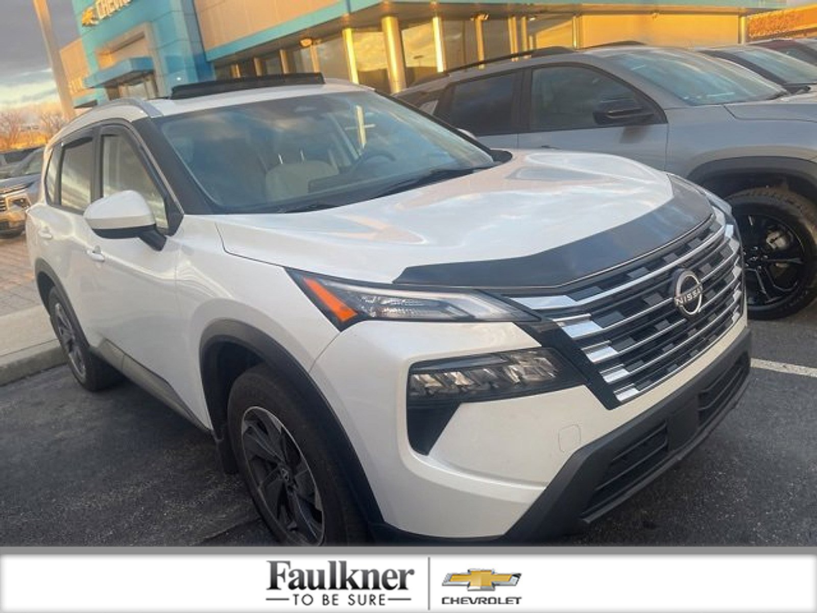 Used 2024 Nissan Rogue SV w/ SV Premium Package