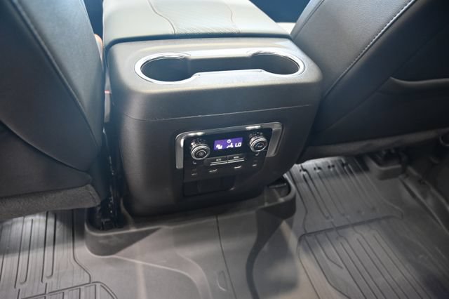 New 2026 GMC Yukon XL AT4 w/ AT4 Premium Plus Package AWD/4WD image 32