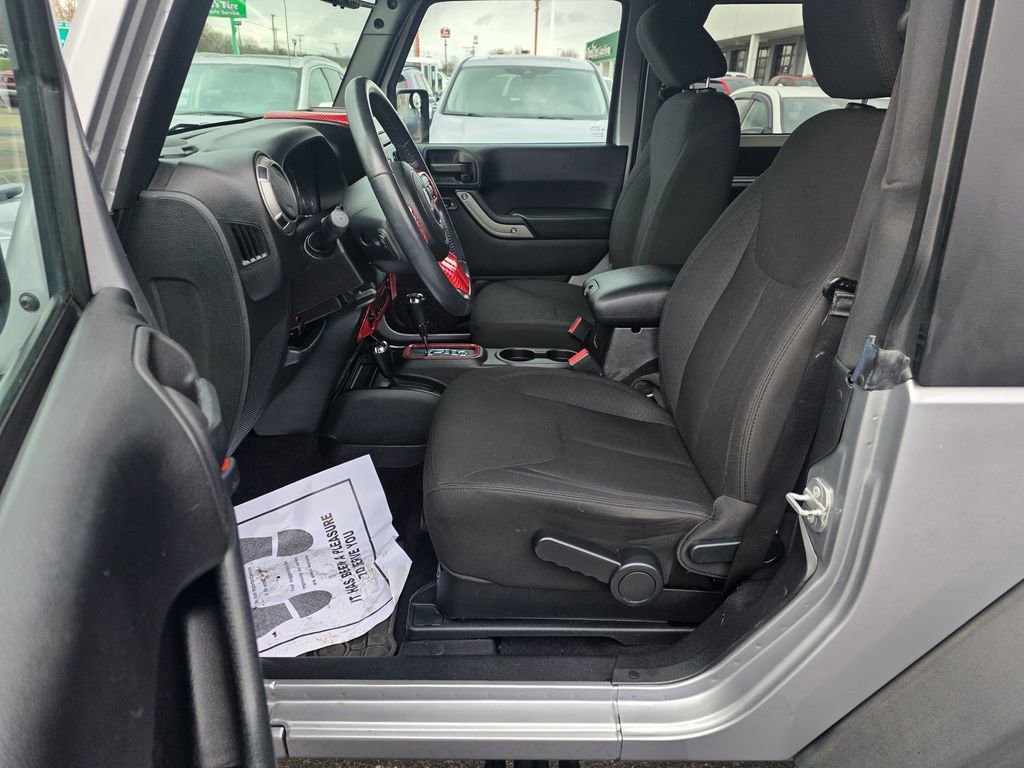 Used 2016 Jeep Wrangler Sport image 9