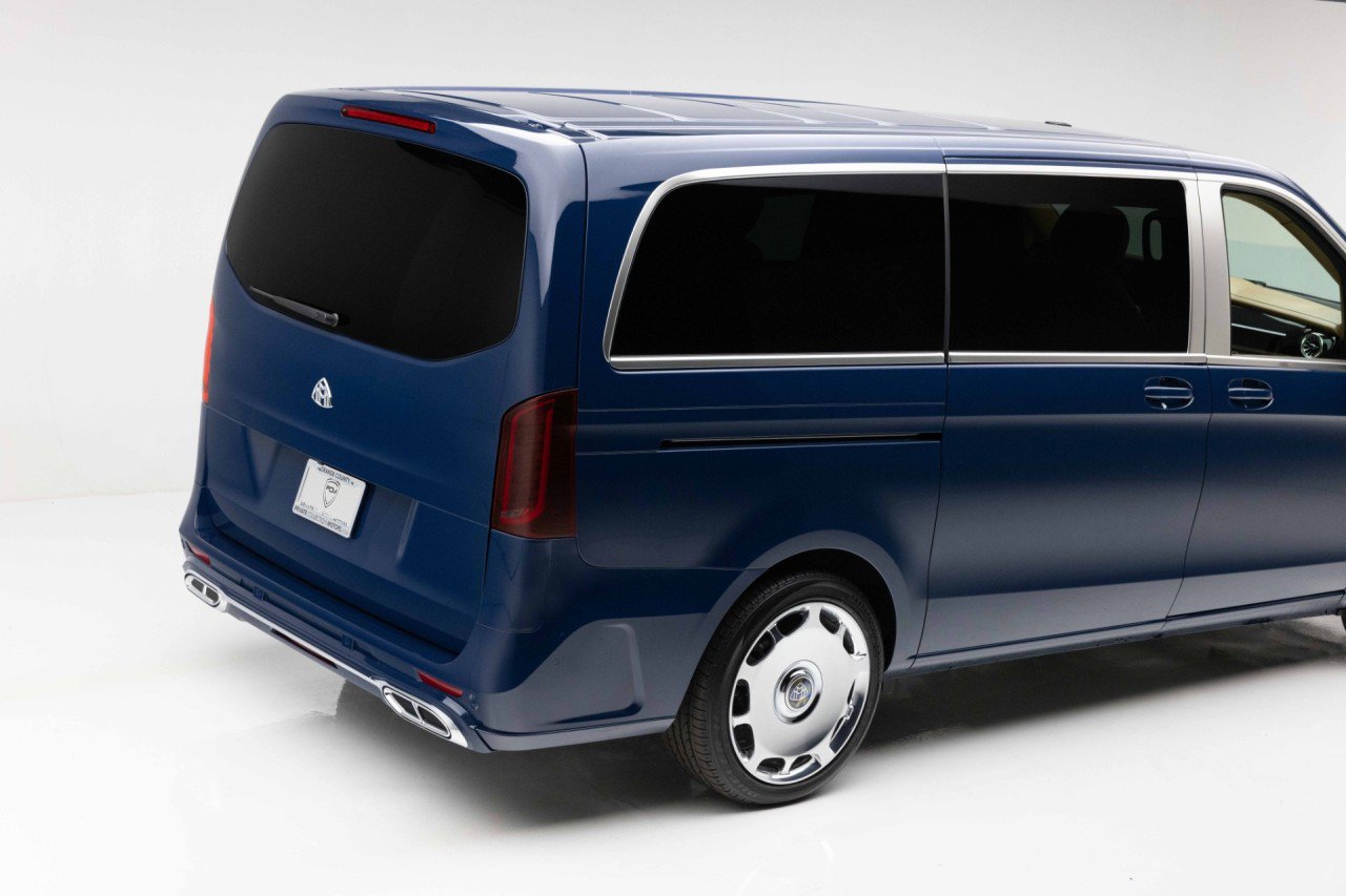 Used 2021 Mercedes-Benz Metris Passenger image 39