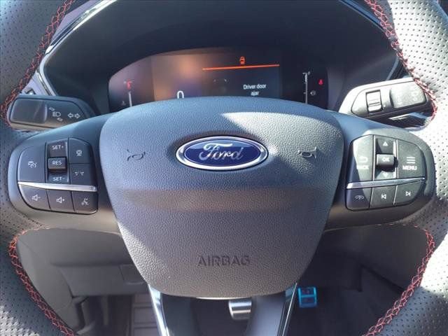 New 2024 Ford Escape ST-Line w/ Tech Pack #1 FWD image 15