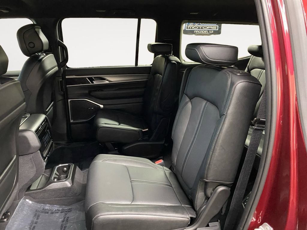 New 2026 Jeep Grand Wagoneer Limited image 13
