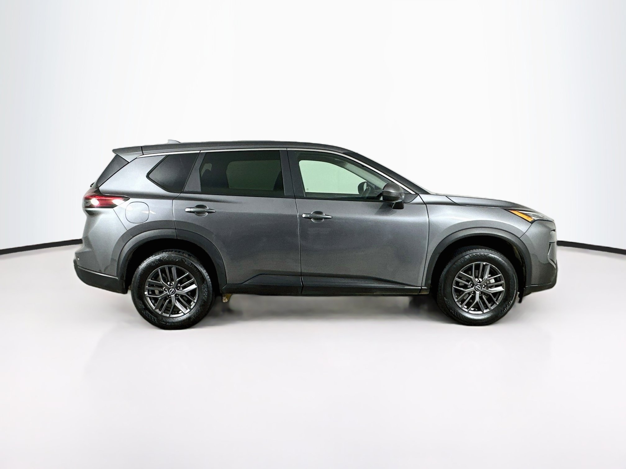 Used 2026 Nissan Rogue SV AWD/4WD image 10