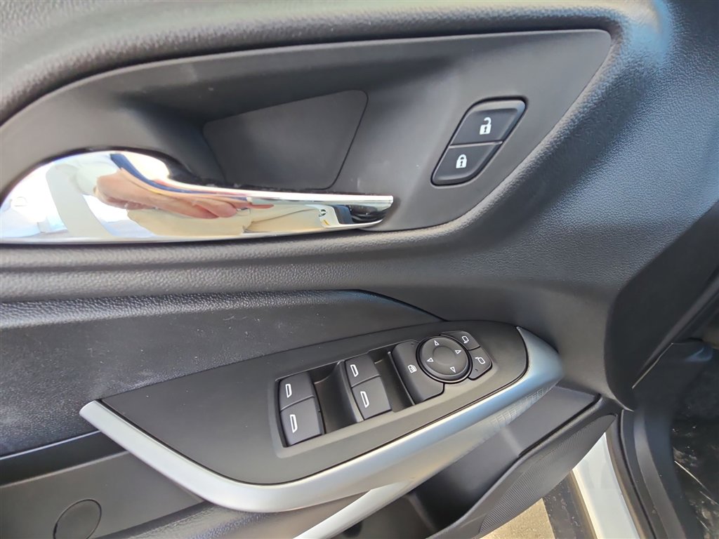 New 2026 Chevrolet Trax RS w/ Driver Confidence Package image 20