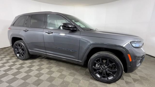 Used 2023 Jeep Grand Cherokee 30th Anniversary AWD/4WD video 2