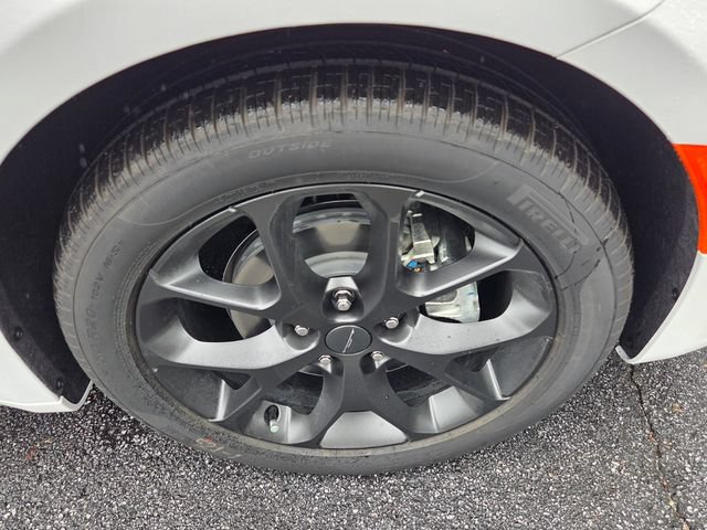New 2027 Chrysler Pacifica Limited w/ S Appearance Package FWD image 11